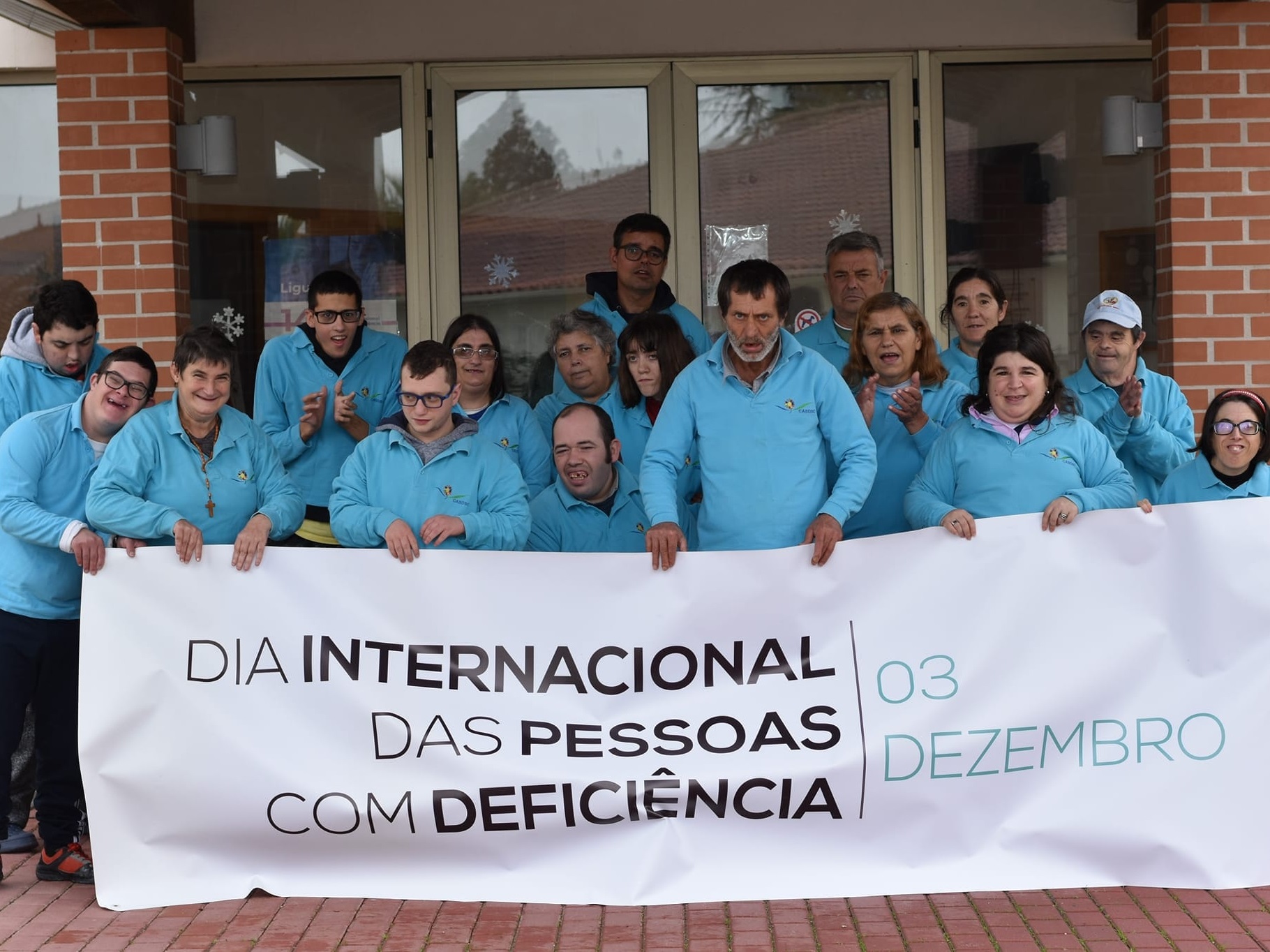 Alunos da EB de Lombomeão assinalam Dia Internacional das Pessoas com Deficiência com utentes do CA(...)