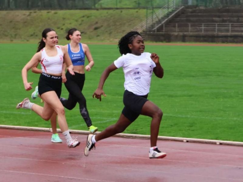 Atletismo: Gilsa Santana venceu os 60 metros no Torneio Amílcar Teixeira