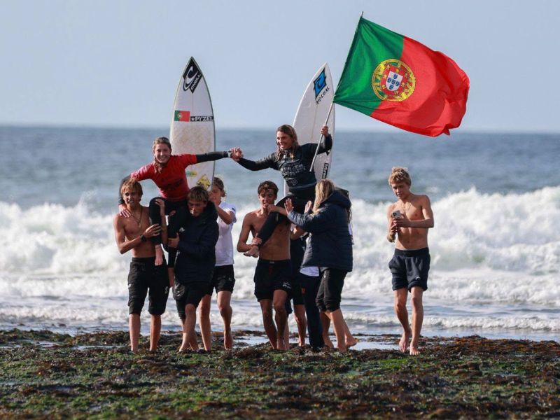 Prestação da vaguense Miriam Julião contribuiu para Portugal se tornar Campeão Europeu de Surf Júnior 2026