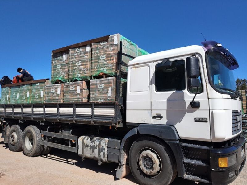 Oliveira do Bairro: Município enviou 17 paletes de telhas para Leiria