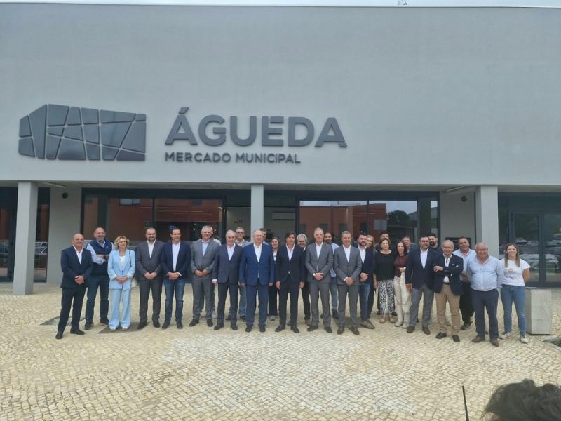 Águeda: Ministro da Agricultura visita obras de requalificação do Mercado Municipal